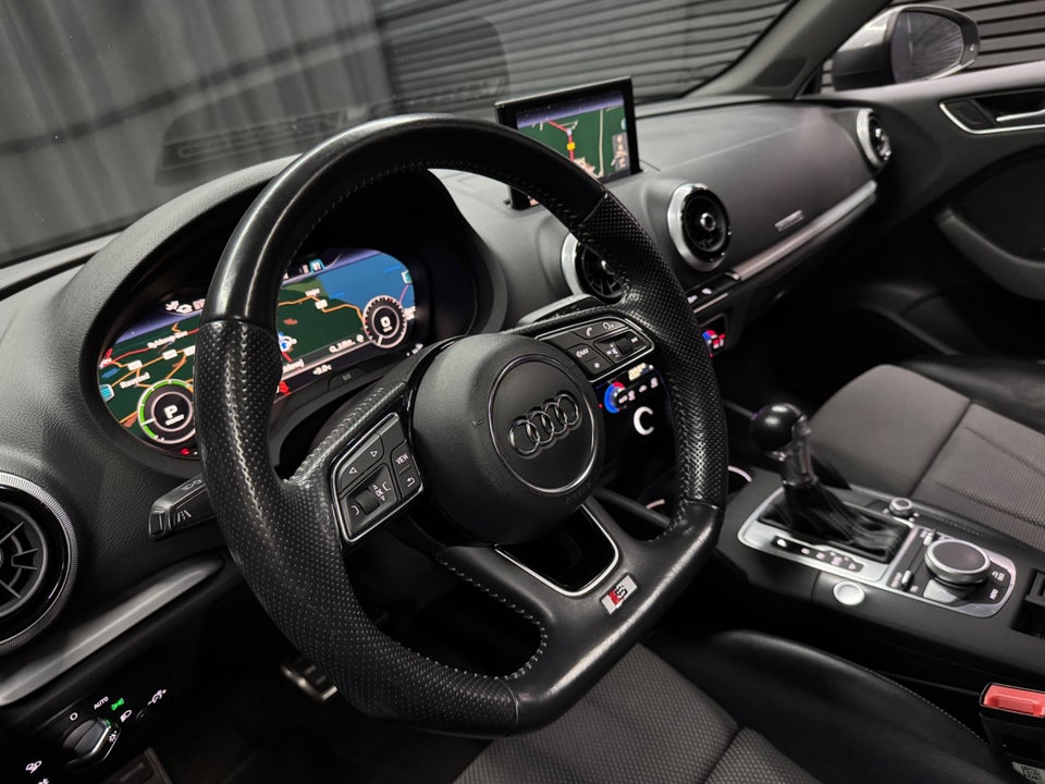 Audi A3 1,4 e-tron S-line Sportback S-tr. 5d