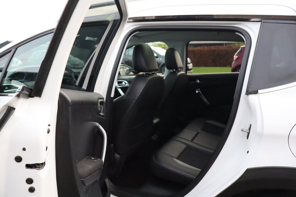 Peugeot 2008 1,6 BlueHDi 100 Allure 5d