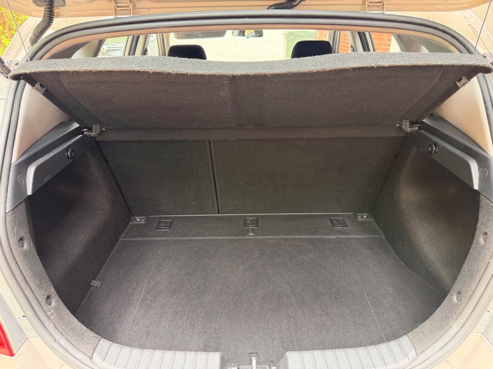 Hyundai i30 1,4 CVVT 109 Comfort 5d
