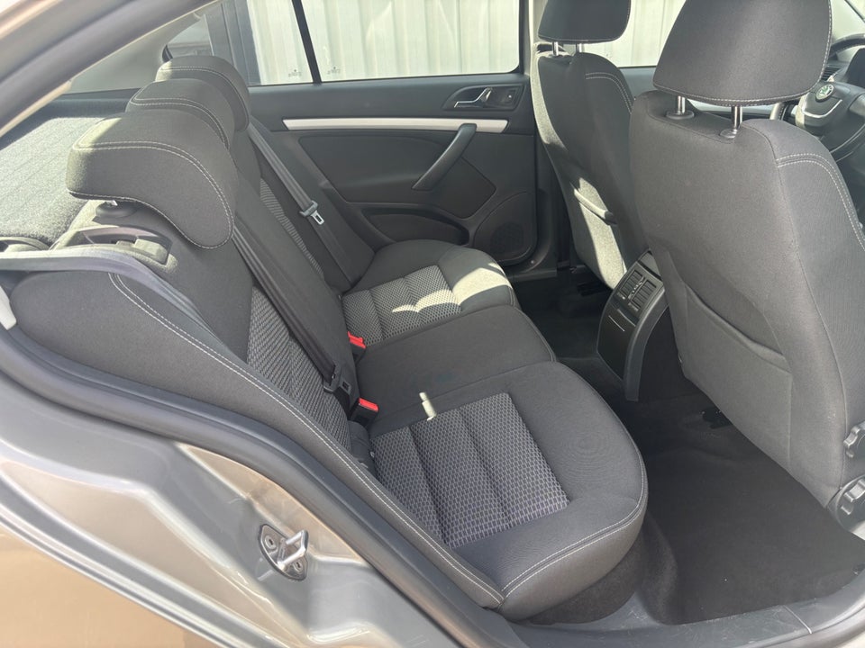 Skoda Octavia 1,2 TSi 105 Ambiente 5d