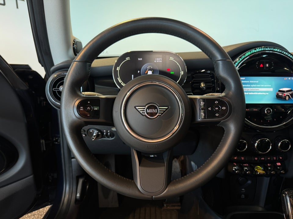 MINI Cooper SE Classic 3d