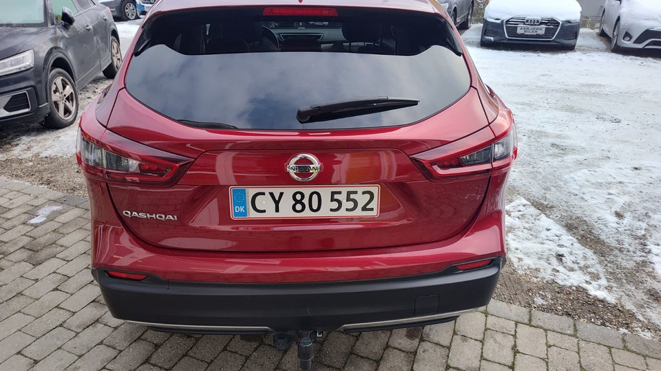 Nissan Qashqai 1,3 Dig-T 140 Tekna 5d