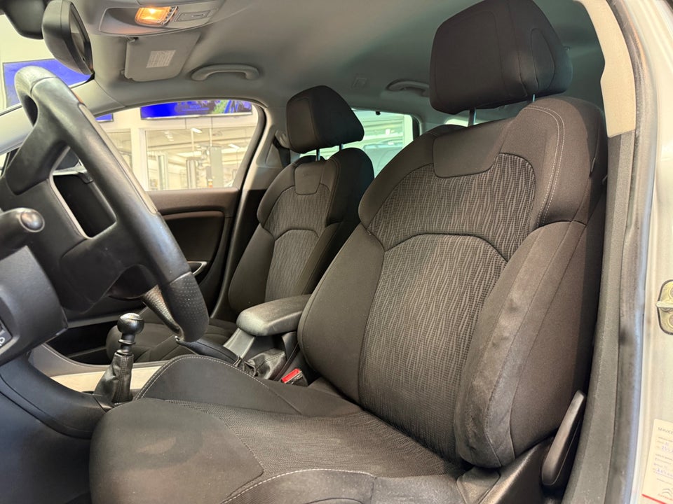 Citroën C5 2,0 HDi 140 Seduction Tourer 5d