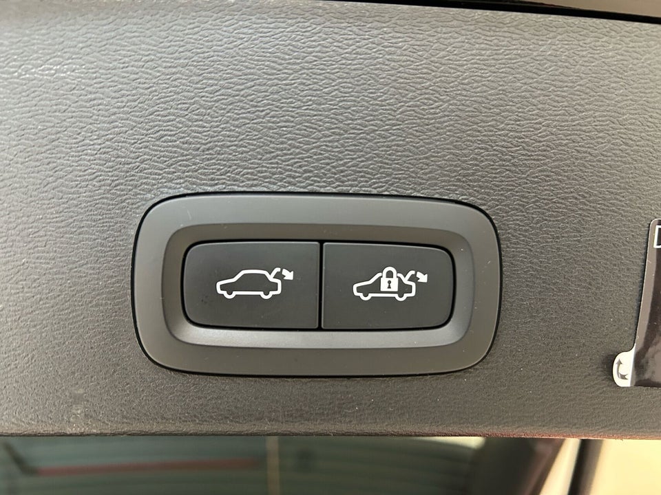 Volvo XC40 P6 ReCharge Plus 5d