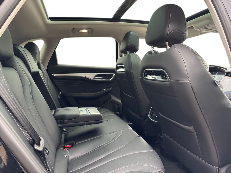 MG Marvel R Performance 5d