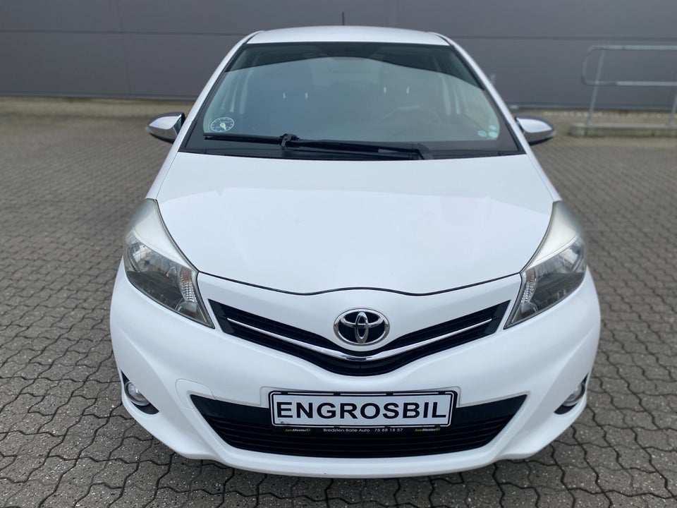 Toyota Yaris 1,0 VVT-i T2 Touch 5d