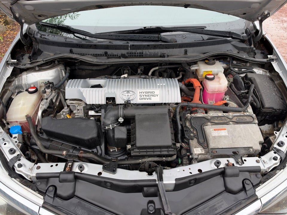Toyota Auris 1,8 Hybrid H2 Comfort Touring Sports CVT 5d