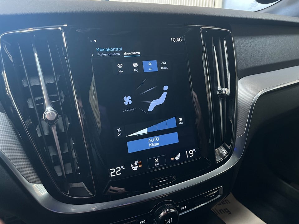 Volvo V60 2,0 T6 ReCharge R-Design aut. AWD 5d