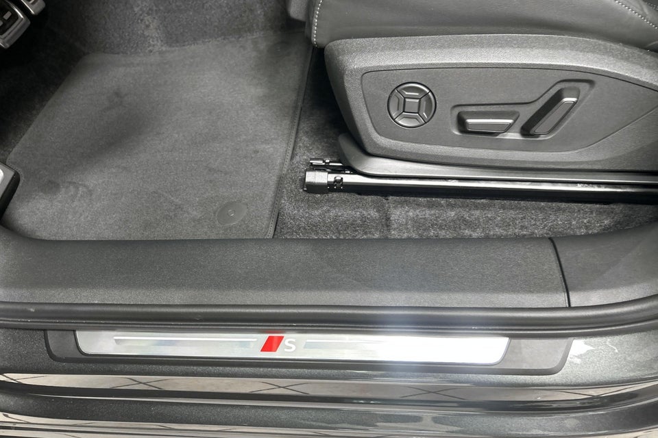 Audi Q6 e-tron S-line plus performance 5d