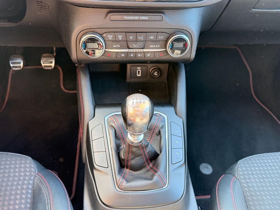 Ford Focus 1,0 EcoBoost ST-Line 5d