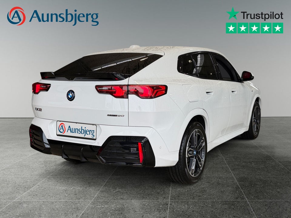 BMW iX2 eDrive20 M-Sport Pro 5d