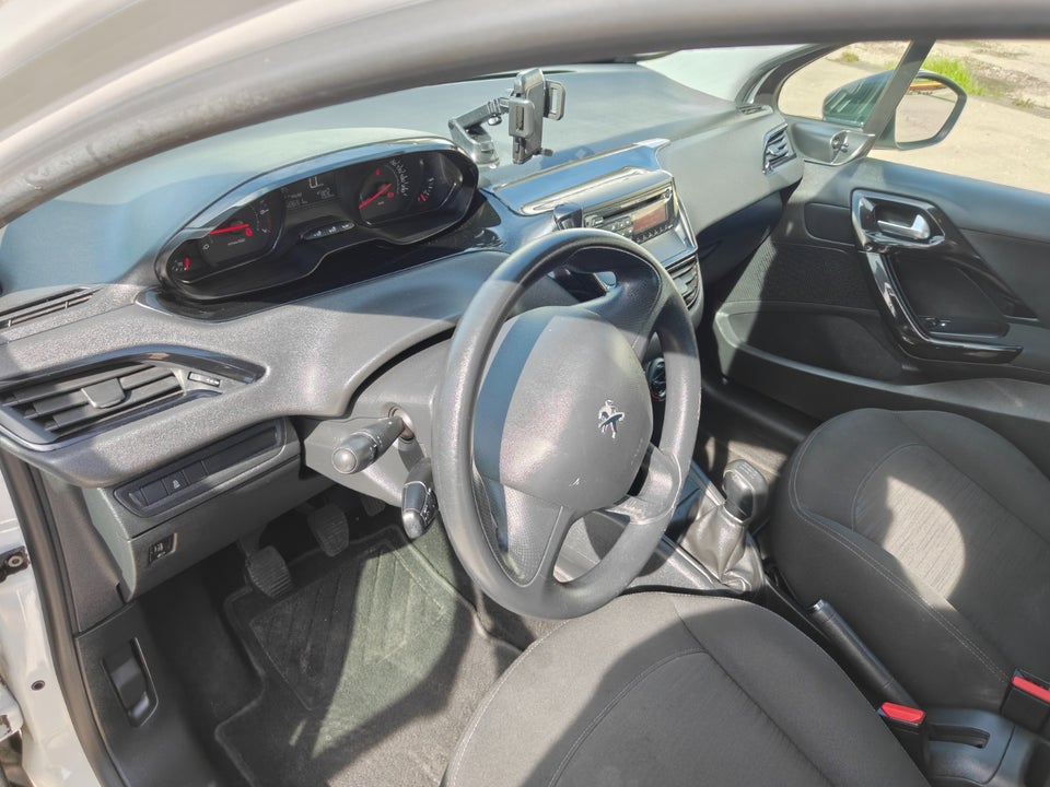 Peugeot 208 1,0 VTi Access Air 5d