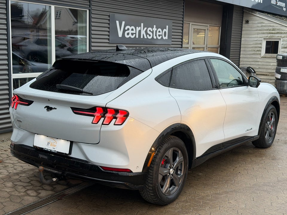 Ford Mustang Mach-E 98 Extended Range Tech2 AWD 5d