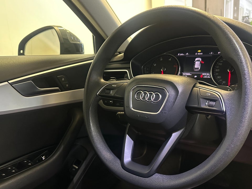 Audi A4 2,0 TDi 150 Avant S-tr. 5d