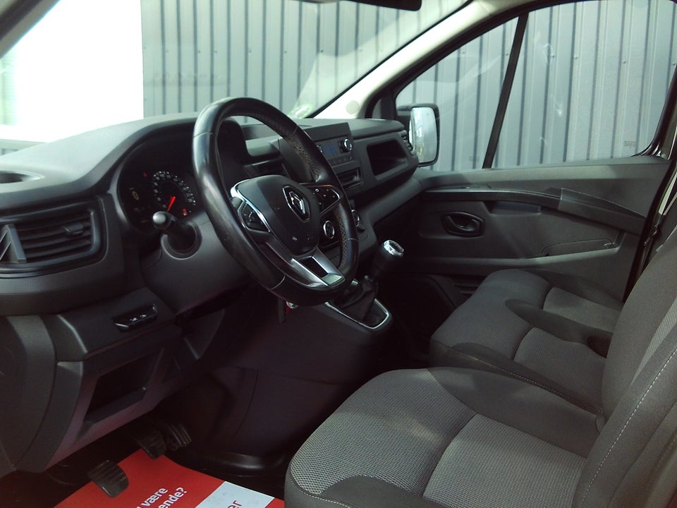 Renault Trafic 2,0 dCi 130 L2H1