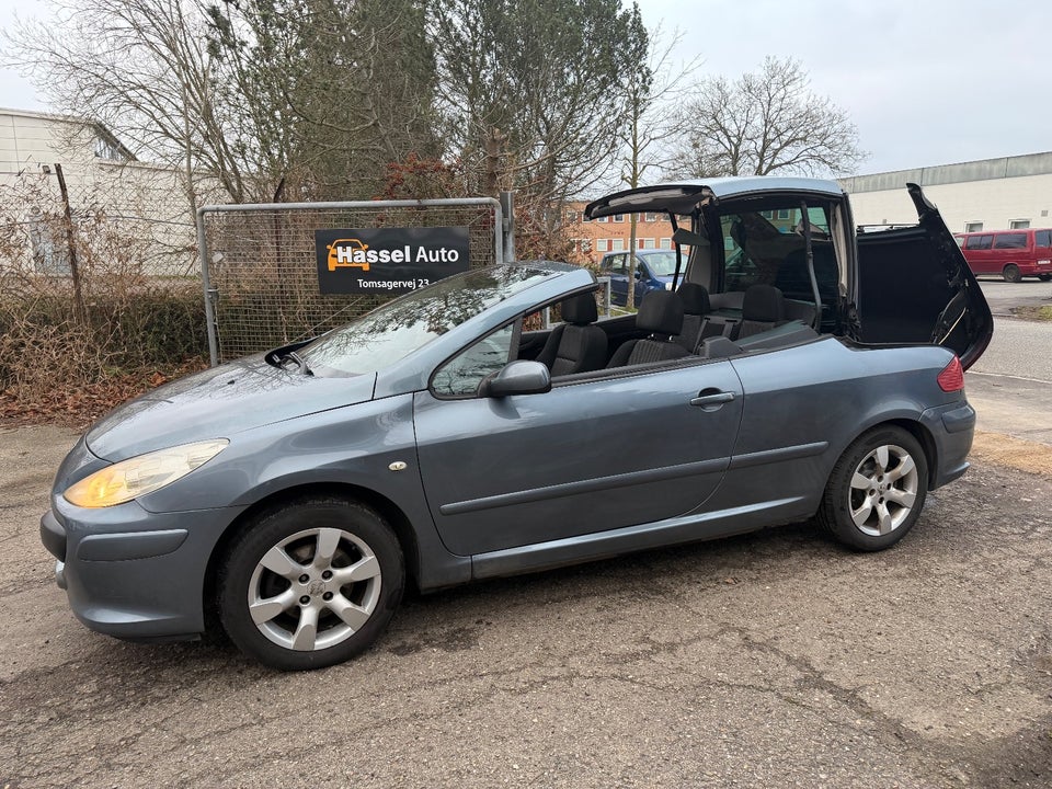 Peugeot 307 2,0 16V CC 2d