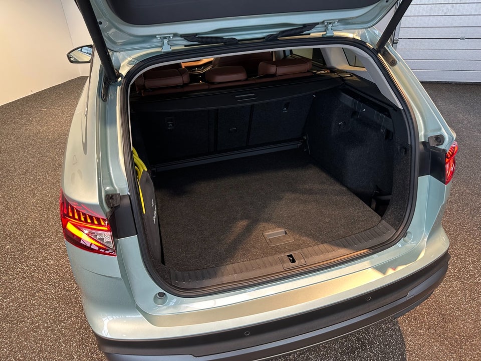 Skoda Enyaq 80x iV ecoSuite 5d
