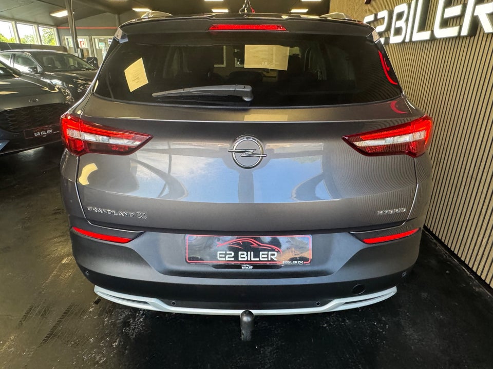 Opel Grandland X 1,6 Hybrid Ultimate aut. 5d