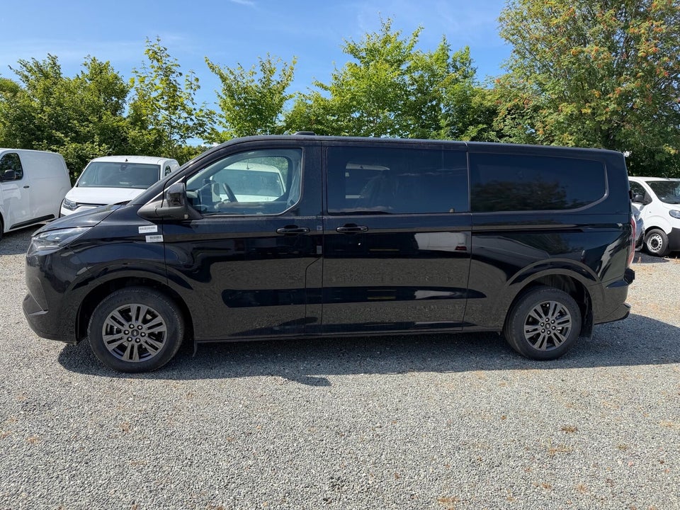 Ford E-Transit Custom 320 L1 71 Limited Mandskabsvogn