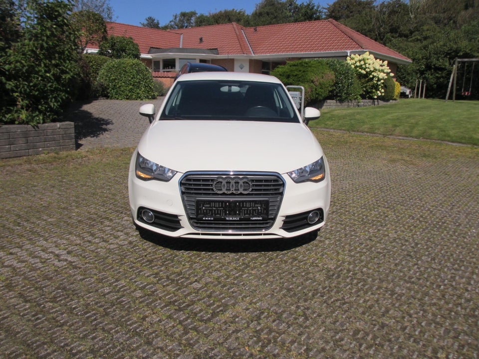 Audi A1 1,4 TFSi 122 Ambition S-tr. 3d