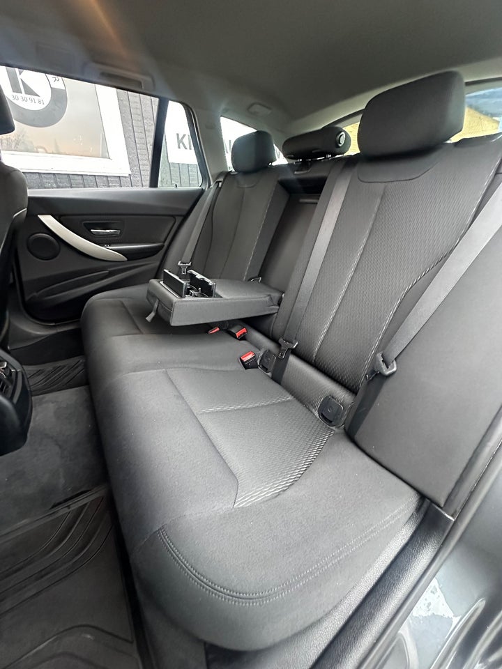 BMW 320d 2,0 Touring Luxury Line xDrive aut. 5d