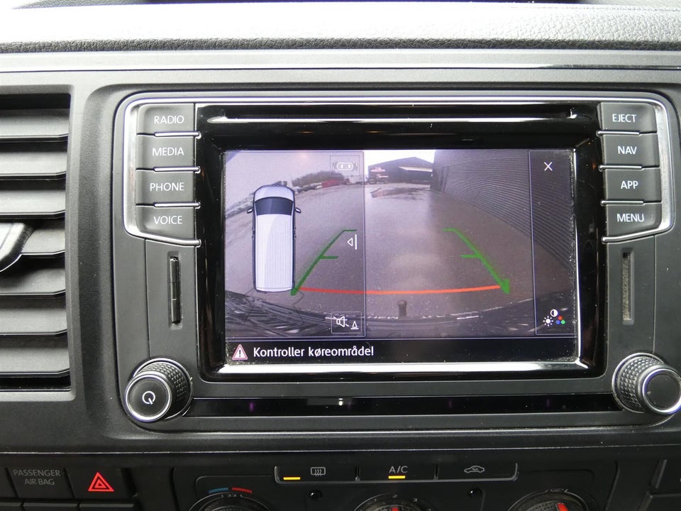 VW Transporter 2,0 TDi 199 Kassevogn DSG 4Motion kort