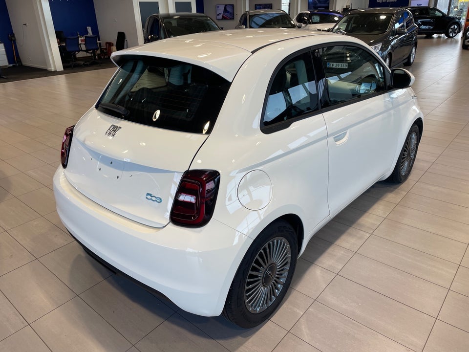 Fiat 500e 42 Icon 3d