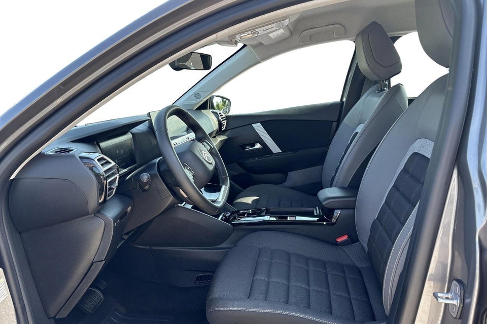 Citroën ë-C4 X 54 Plus 4d
