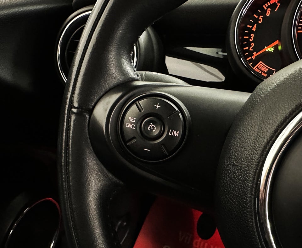 MINI Cooper 1,5 Connected Edition 3d