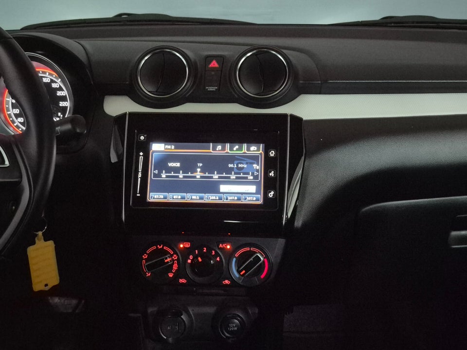 Suzuki Swift 1,2 Dualjet Club 5d