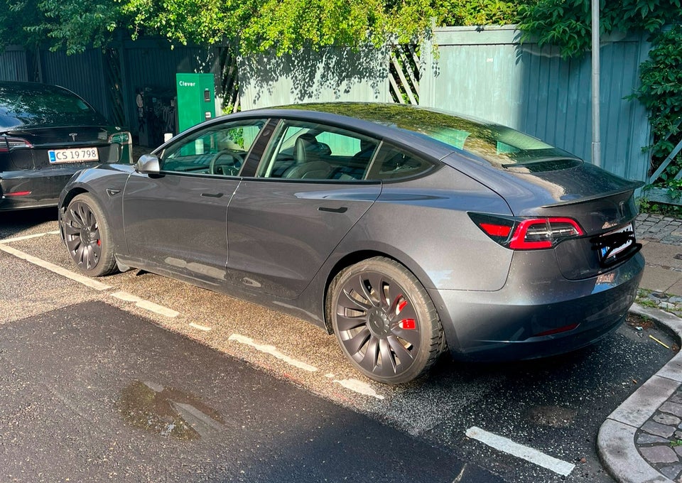 Tesla Model 3 Performance AWD 4d