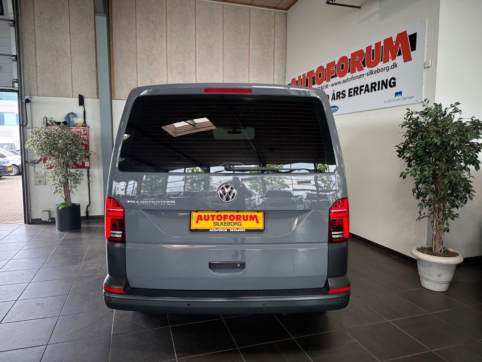 VW Transporter 2,0 TDi 150 Kassevogn DSG kort