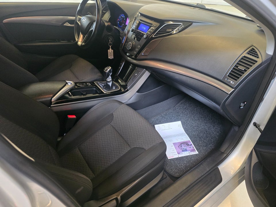 Hyundai i40 1,6 GDi Comfort 4d