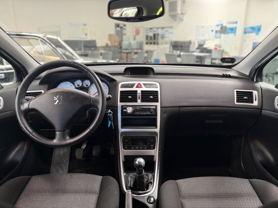 Peugeot 307 1,6 HDi 109 Creative 5d