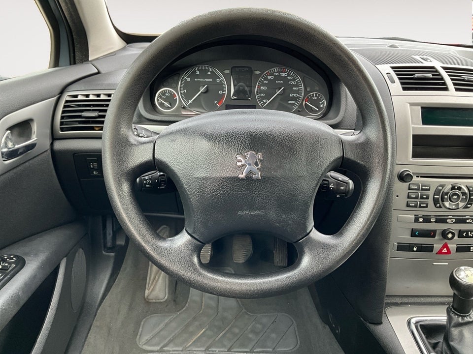 Peugeot 407 2,0 XR 4d