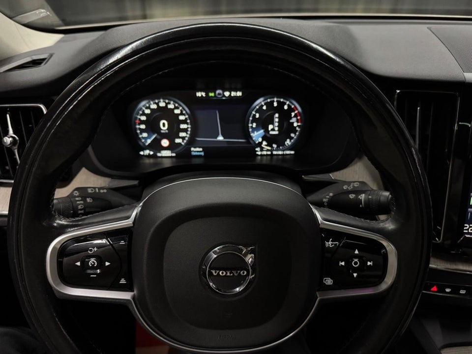 Volvo XC60 2,0 T8 407 Inscription aut. AWD 5d