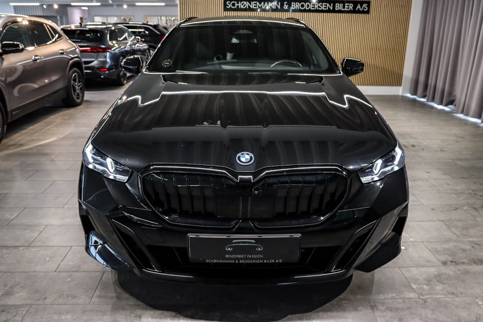 BMW i5 eDrive40 Touring Fully Charged 5d