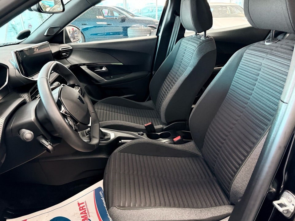 Peugeot 2008 1,2 PureTech 100 Black Limited 5d
