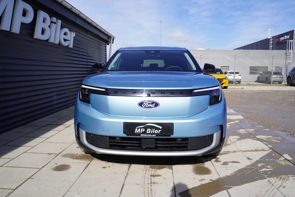 Ford Explorer 77 Select Extended Range 5d