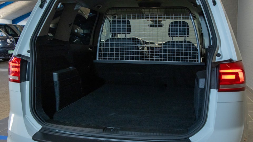 VW Touran 2,0 TDi 150 Comfortline DSG Van 5d