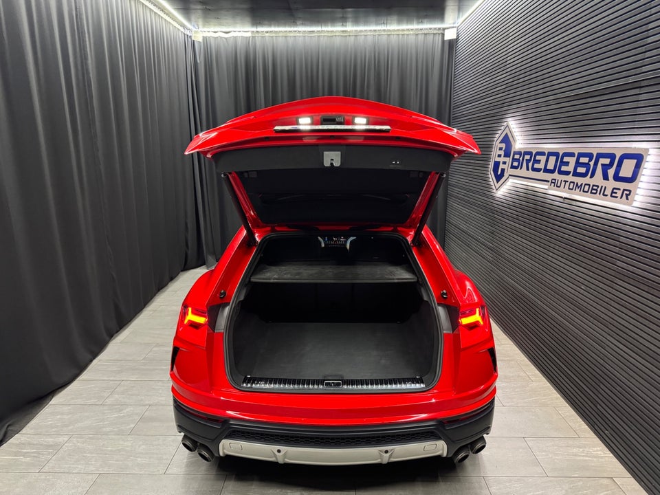 Lamborghini Urus 4,0  5d