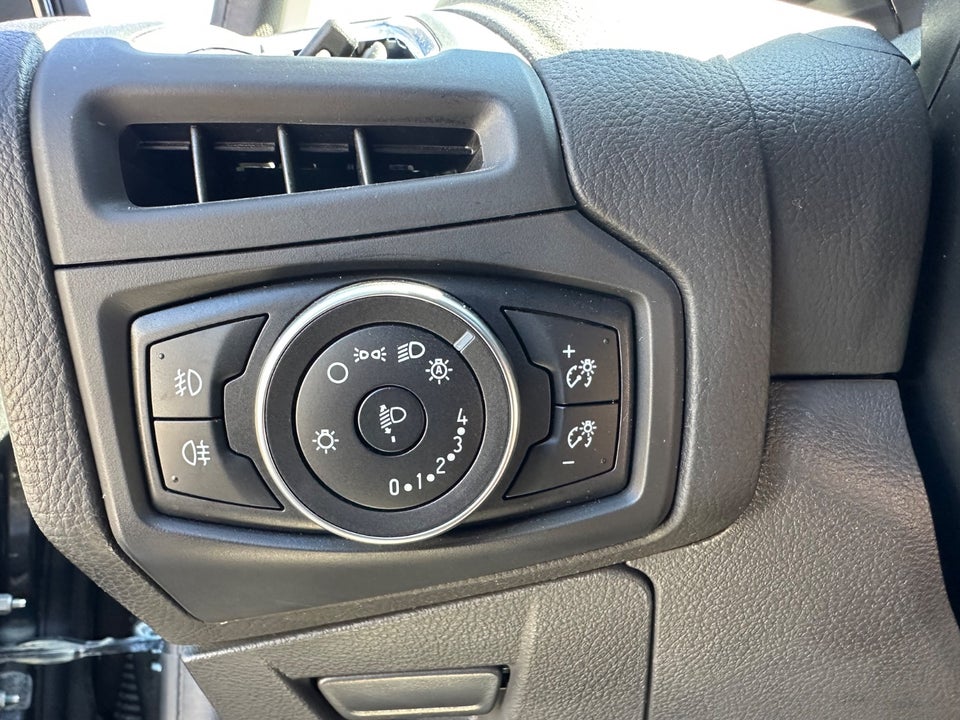 Ford Focus 1,0 EcoBoost Titanium stc. 5d