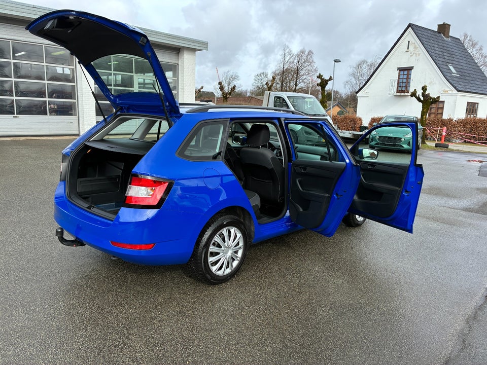 Skoda Fabia 1,0 MPi 75 Ambition Combi 5d
