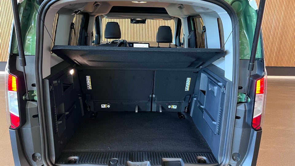 Ford E-Tourneo Courier 46 Active