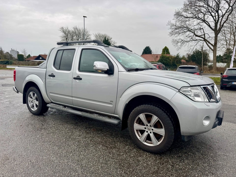 Nissan Navara 3,0 dCi 231 Db.Kab LE aut. 4d