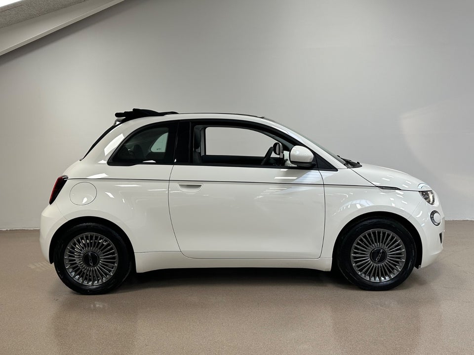 Fiat 500e 42 Icon Cabrio 2d