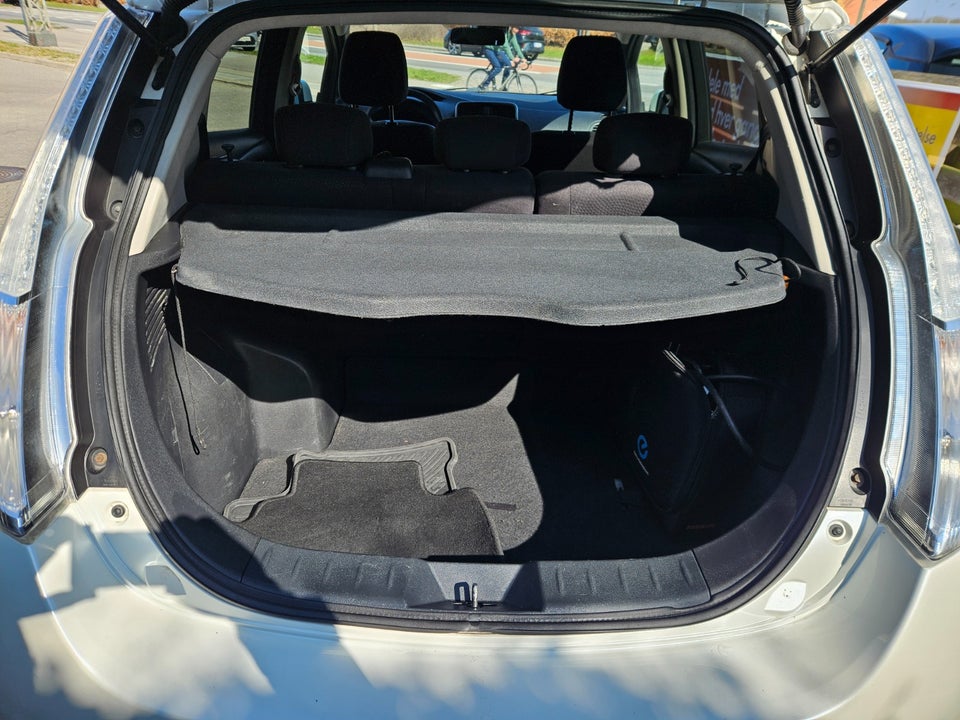 Nissan Leaf 24 Acenta 5d