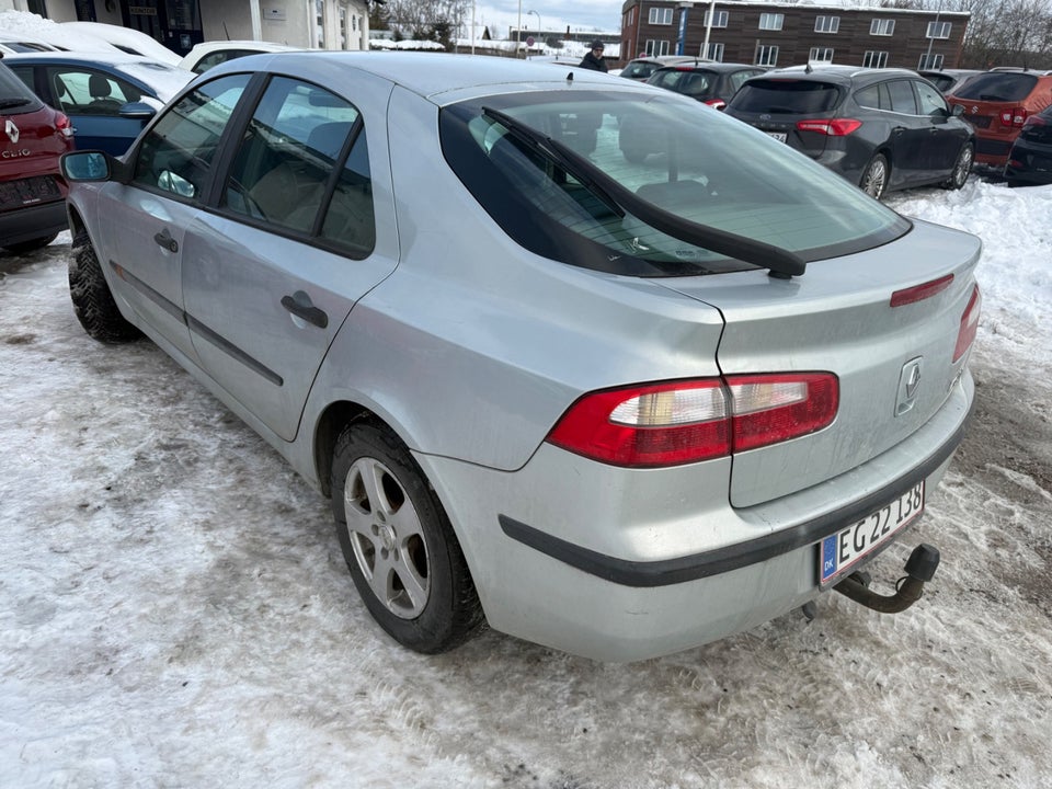 Renault Laguna II 1,6 Authentique Pack 5d