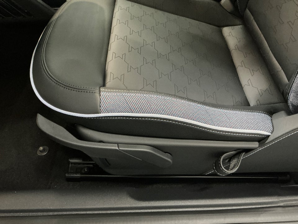 MINI Cooper E Classic Trim S 3d