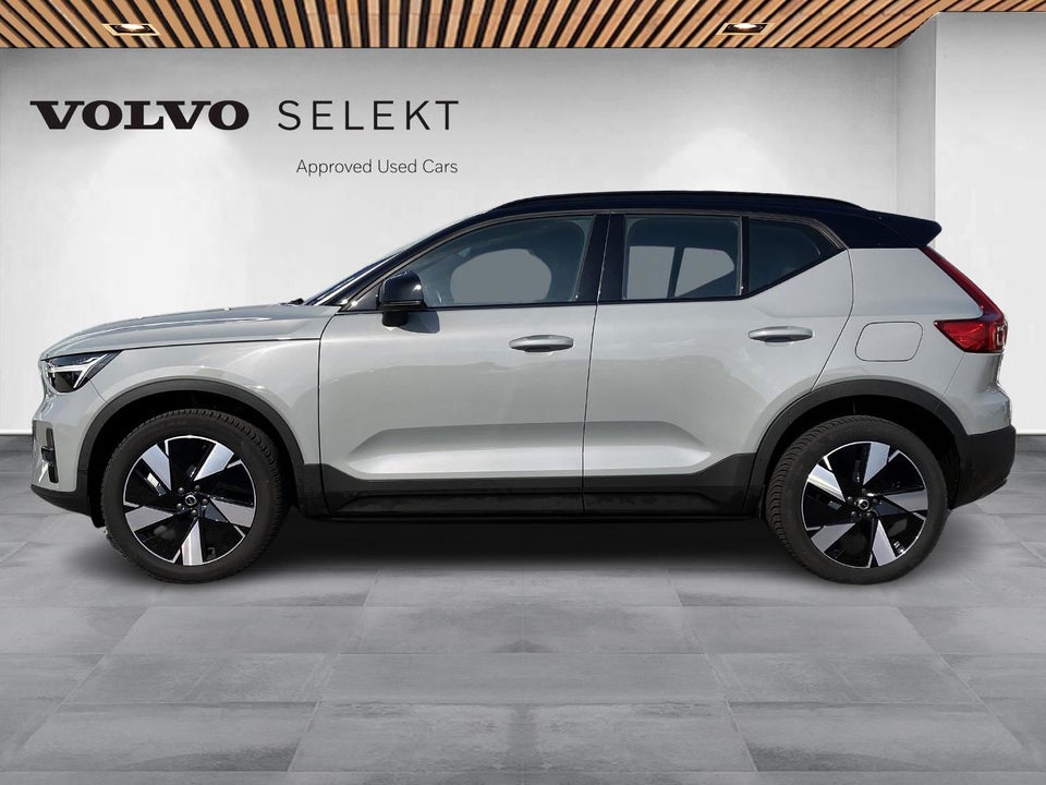 Volvo XC40 ReCharge Extended Range Plus 5d